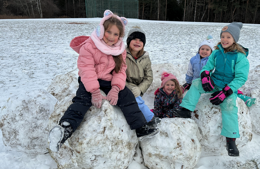 girls in snow